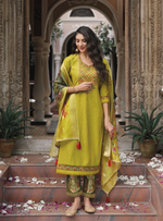 Load image into Gallery viewer, Mustard Yellow Viscose Kurtis with Jacquard Digital Dupatta.