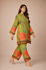 Load image into Gallery viewer, Azeenia Emerald Bloom Modern Luxe Co-Ord Set